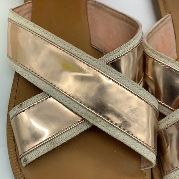 Toms Rose Gold Crisscross Slip On Sandal Sz 6. MCS0744F - Picture 2 of 5